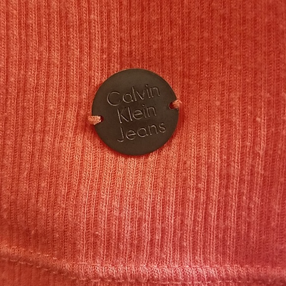 Top - Picture 4 of 4